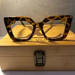 Very Chic Leopard Print Women's Glasses